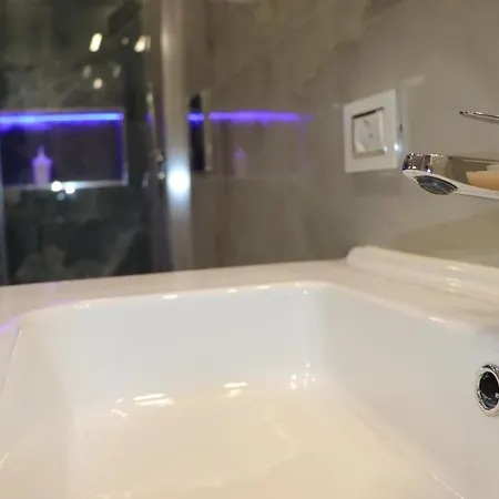 Barbaro Centro Di * Neapol